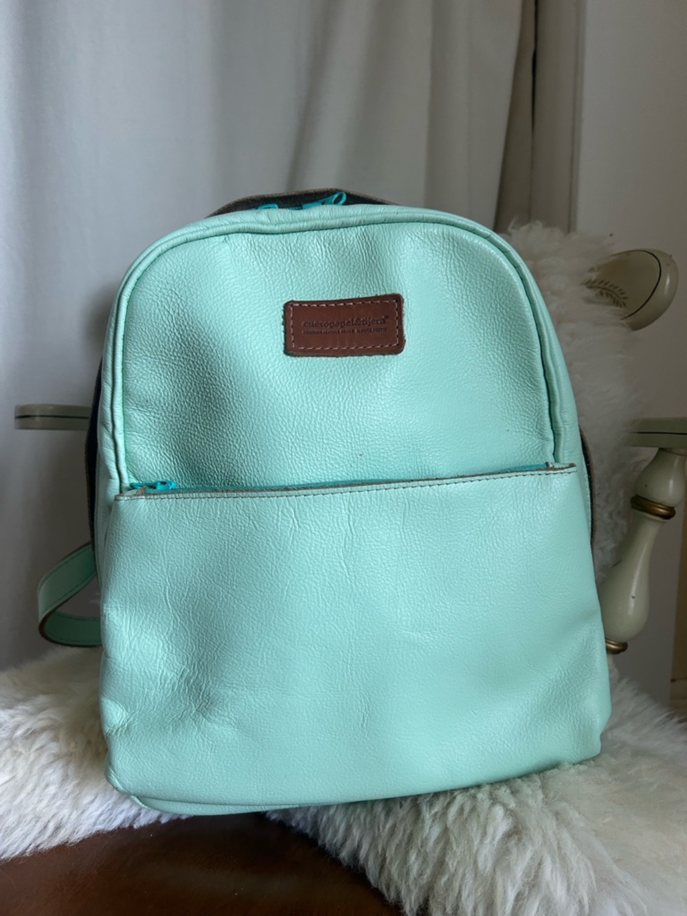 Cuero Papel & Tijera Mint Green Leather Backpack